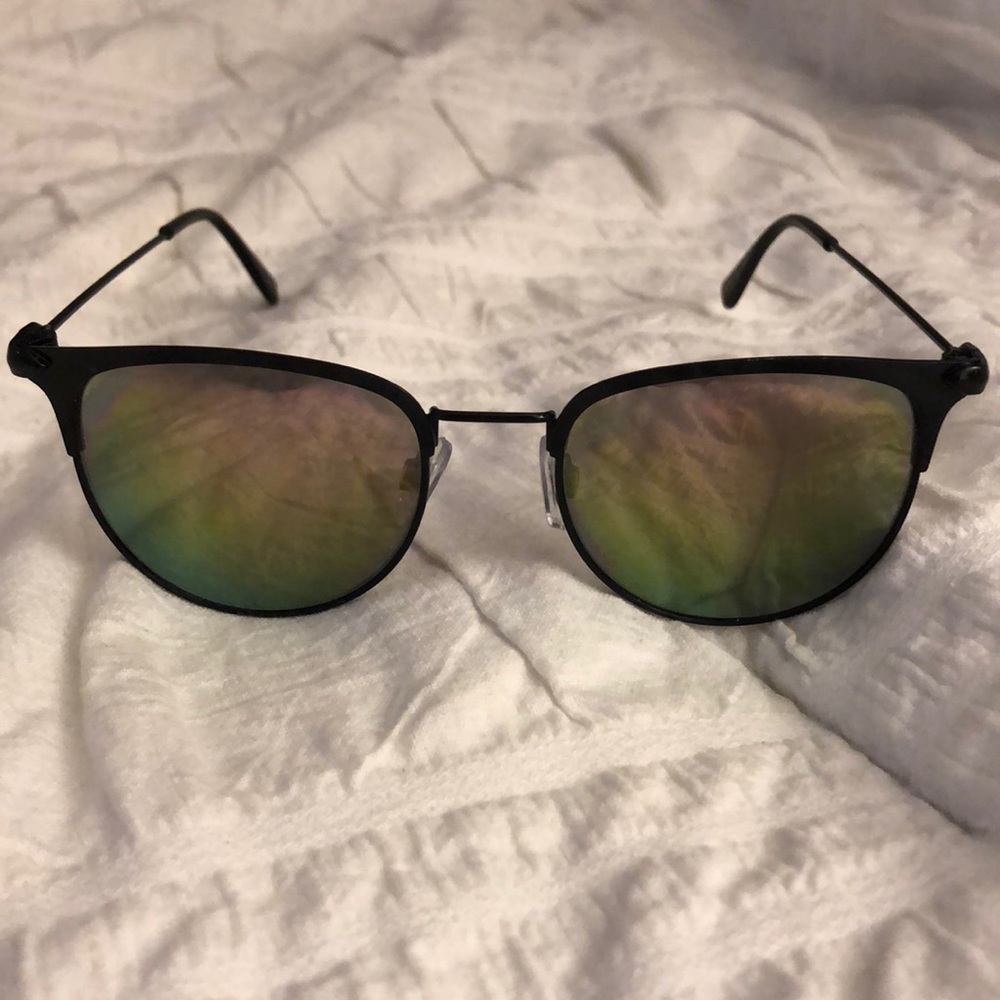 Betsey Johnson sunglasses